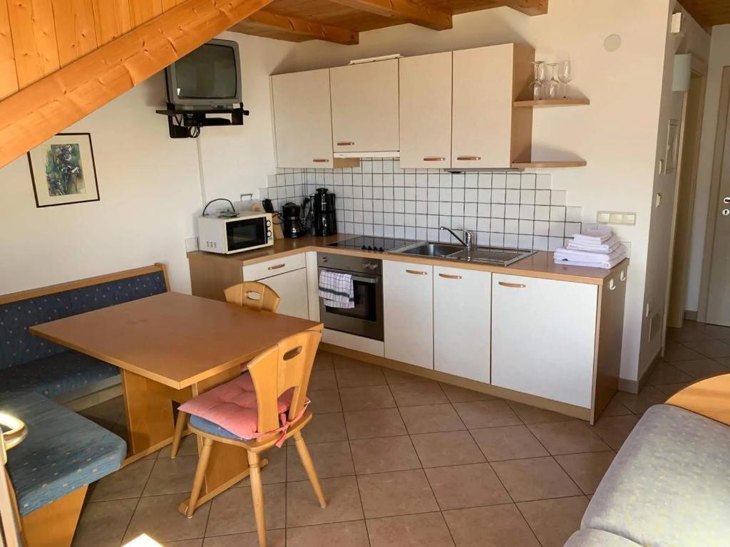 Apartament Santlhof-Chardonnay Cortaccia Zewnętrze zdjęcie